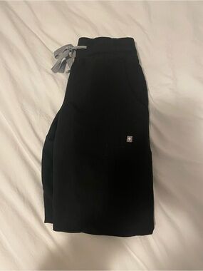 Figs black skinny scrub pants